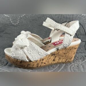 POP Toddler Girls Friendly White Eyelet Wedge Sandals NWT Various Sizes